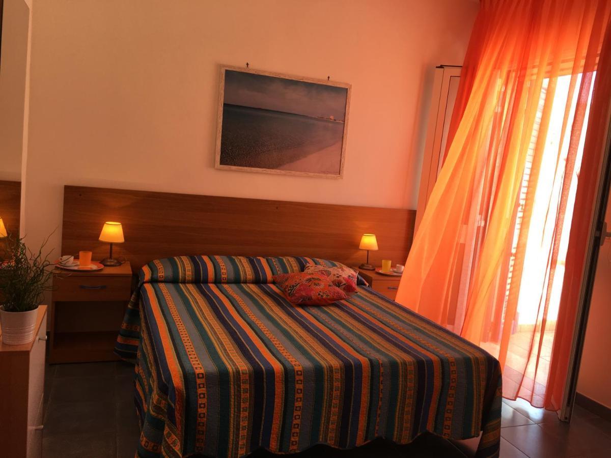 Samarcanda Camere E Appartamenti Порто-Чезарео Экстерьер фото